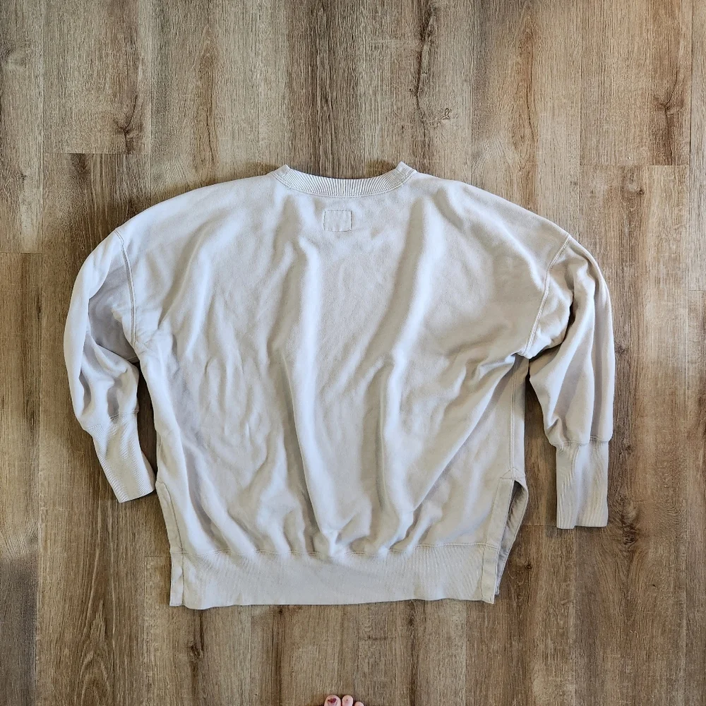 Abercrombie & Fitch Cream Graphic Sweatshirt - Picture 6 of 7